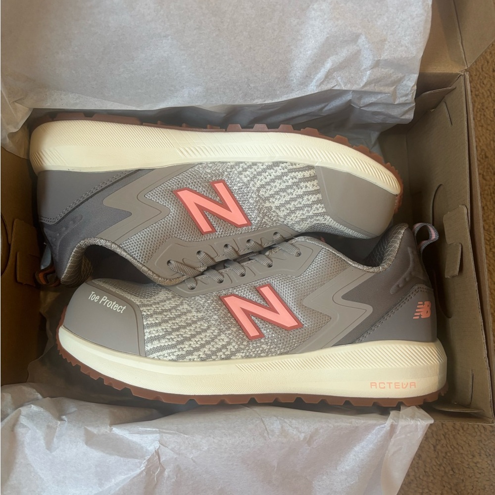 NEW women’s new balance speedware safety toe shoes